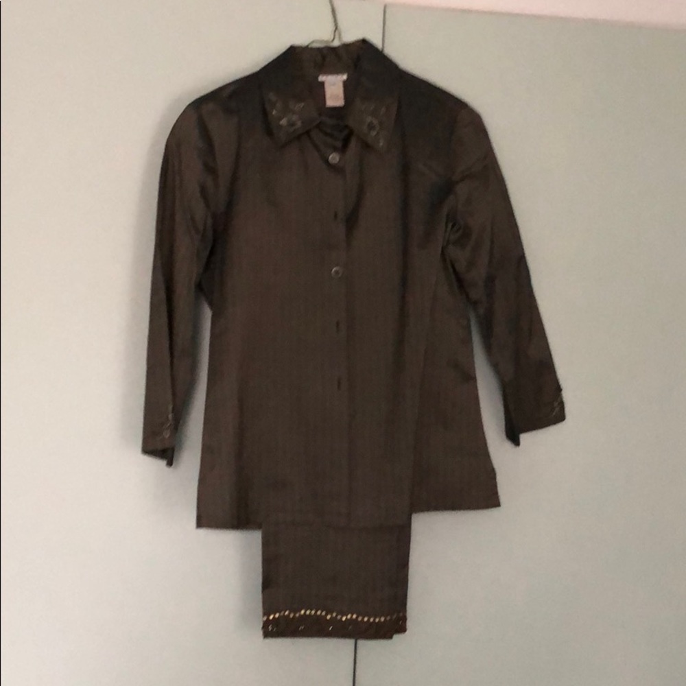 Olive green cotton/silk pants suit